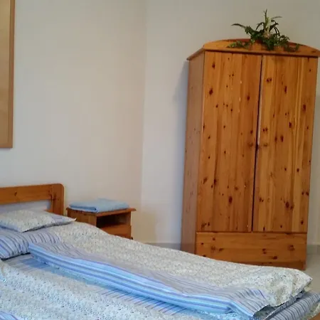 Engiro Panzio Bed & Breakfast